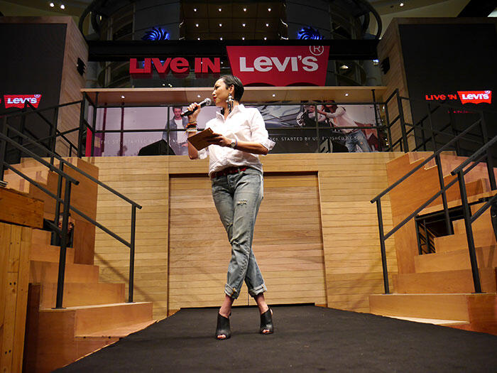 Levis klcc outlet