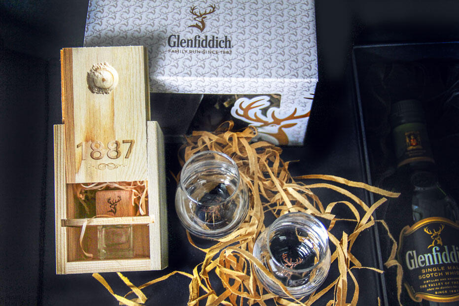 KinkyBlueFairy-GlenfiddichValleyoftheDeer-gift-01