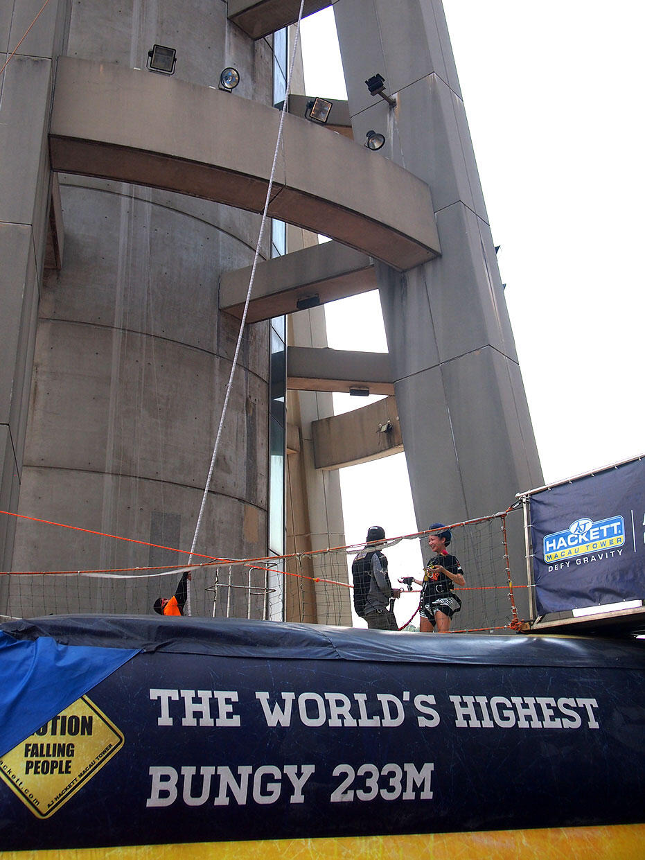 bungy-jump-macau-tower-kinkybluefairy-3