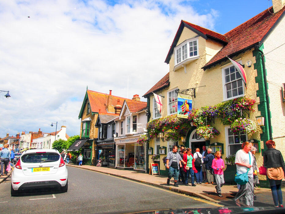 Whitstable-Oyster-Festival-England-2015-4