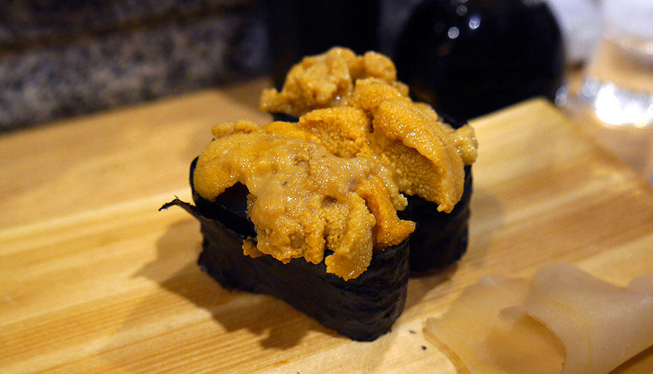 a-hide-ei-sushi-bar-nakano-3-uni-sea-urchin-sushi