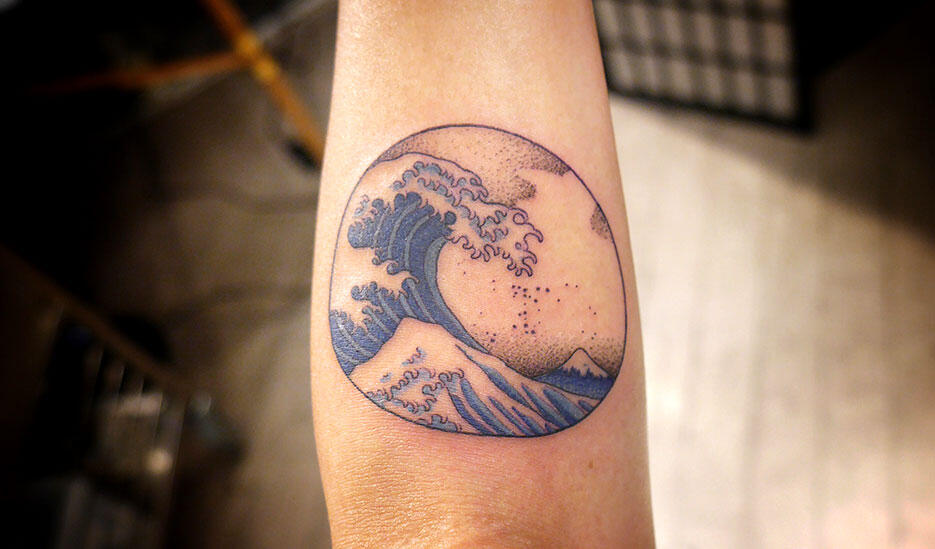 three-tides-tattoo-tokyo-harajuku-8-great-wave-off-kanagawa