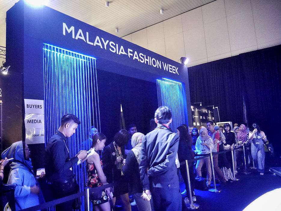 a-zang-toi-epson-malaysia-fashion-week-2016_2