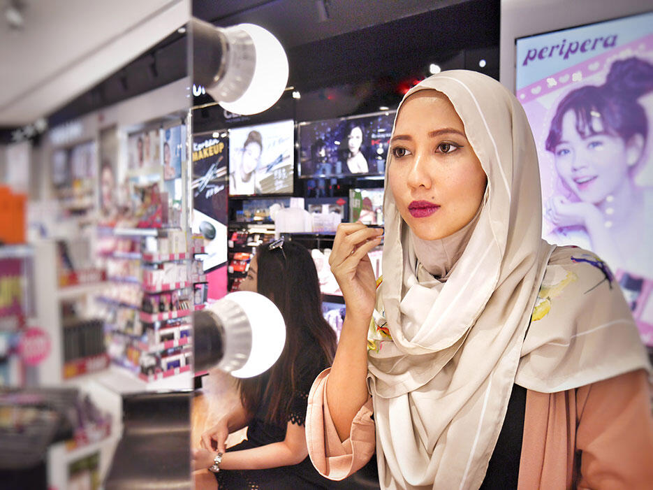 a-pupa-milano-make-up-demo-sasa-malaysia_7-aida-sue