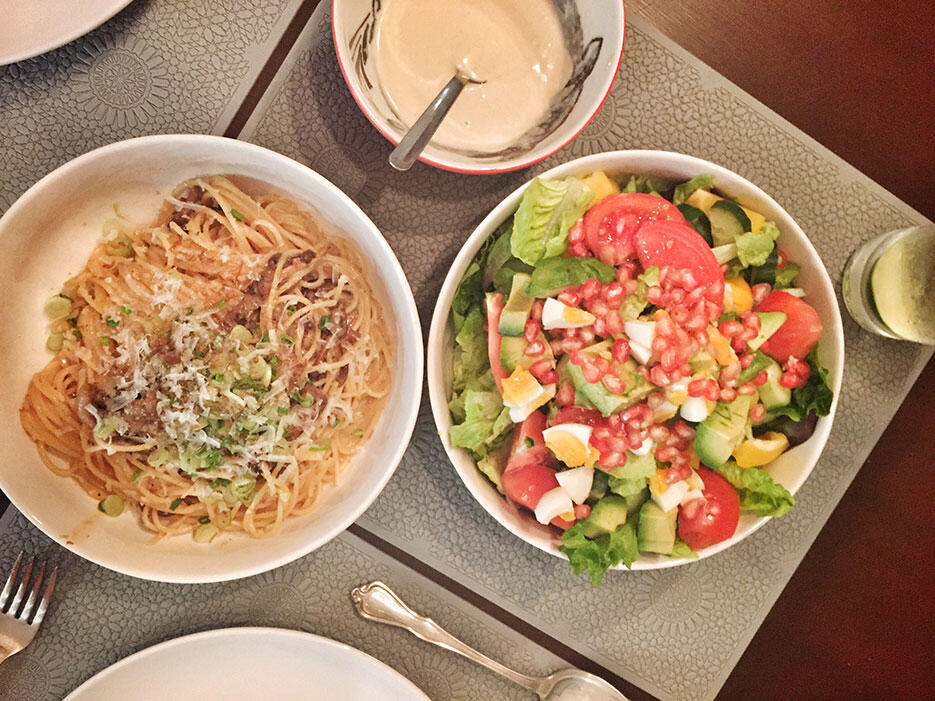 malaysian-food-3-home-cooked-pasta-pomegrenate-salad