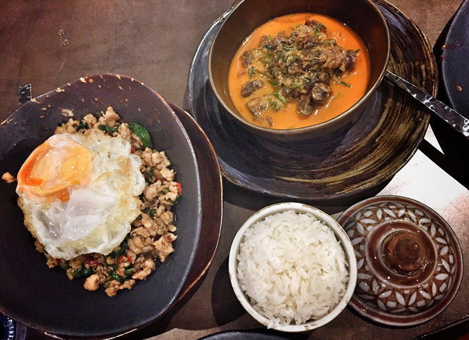 malaysian-food-5-ekamai-dc-mall-cockel-curry