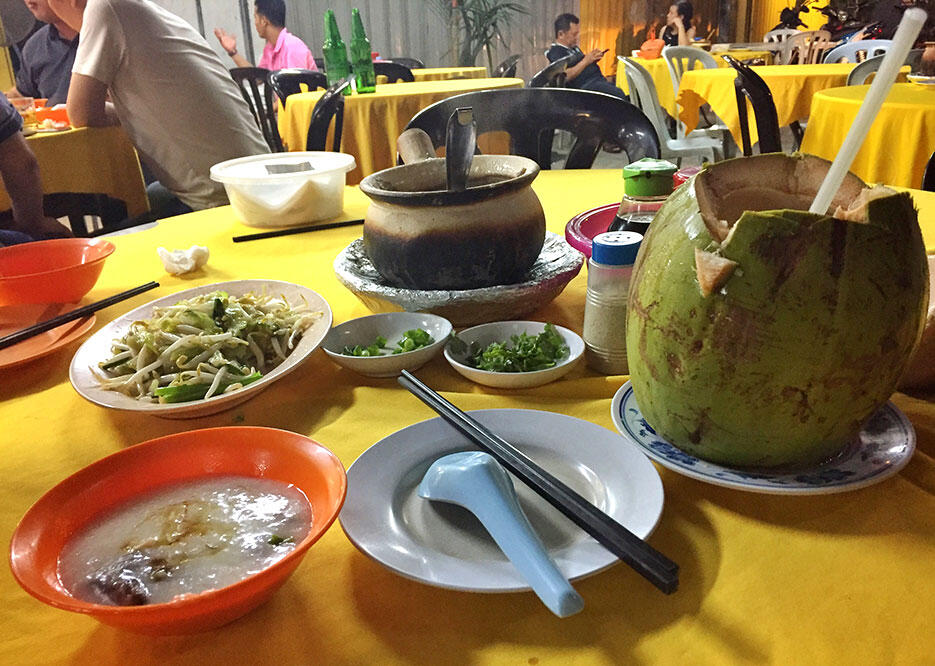 malaysian-food-6-porridge-imbi-kl