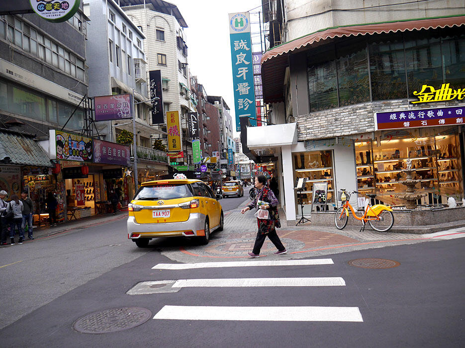 a-taiwan-f-downtown-taipei-19-yongkang-street