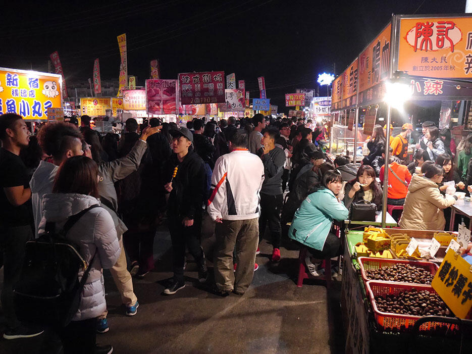 a-tainan-street-food-14-night-market