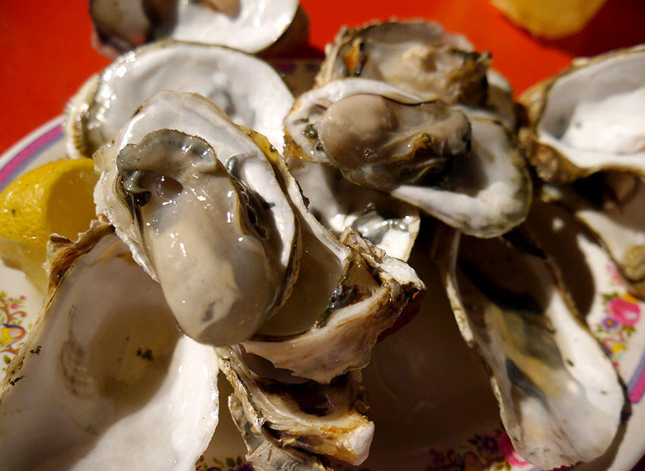 a-tainan-street-food-24-oysters