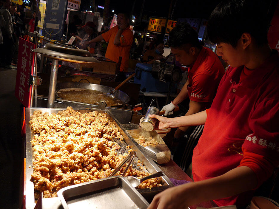 a-tainan-street-food-25-fried-pork-popcorn